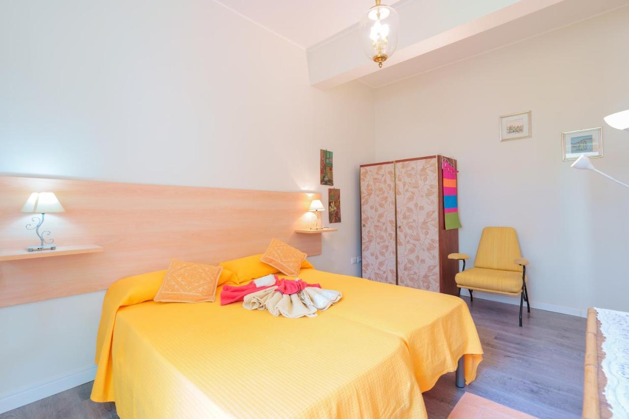 Fortyfourbandb Bed and Breakfast Cagliari Buitenkant foto